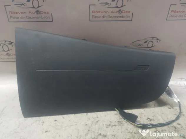 Airbag pasager UK Dacia Sandero 2017