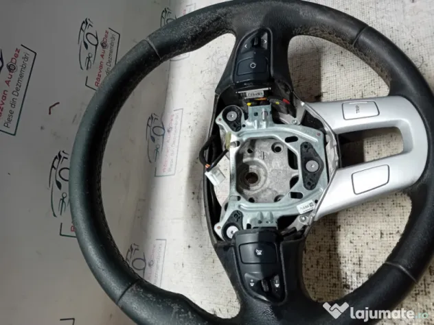 Volan cu comenzi Kia Ceed 2008