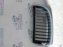 Grila centrala stanga BMW 320 2008