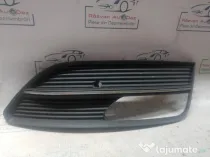 Grila proiector dreapta Audi A3 8V 2015