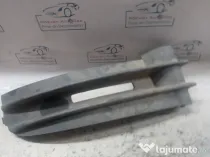 Grila proiector dreapta Volkswagen Caddy 2008