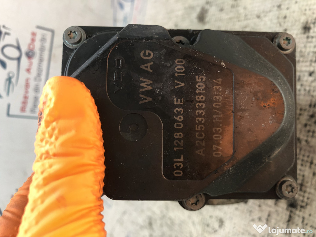 Clapeta acceleratie Audi A6 2.0 2011