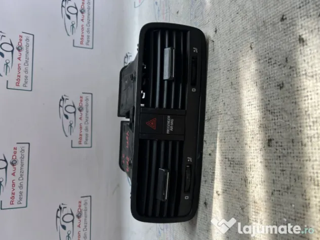 Grila ventilatie centrala Skoda Yeti 2012