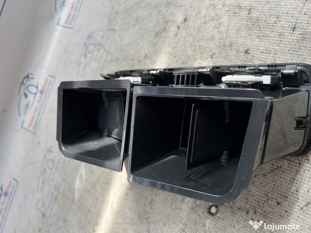 Grila ventilatie centrala Skoda Yeti 2012
