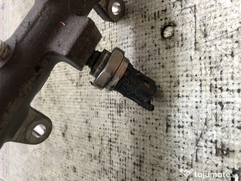 Rampa injectoare Nissan Qashqai 1.5 Motorina 2016
