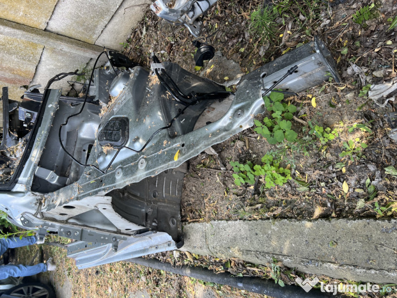 Lonjeron dreapta Audi A5 Cabrio 2012