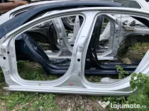 Prag stanga tabla Peugeot 508 Berlina - Motorina 2012