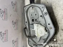 Macara geam stanga spate Skoda Superb 2 2014