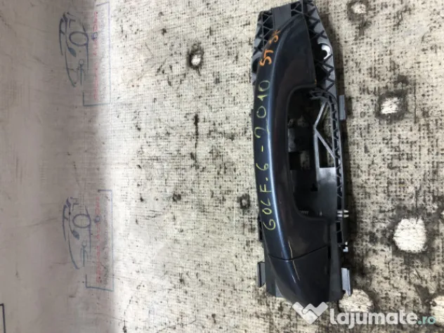 Maner exterior stanga spate Volkswagen Golf 6 2010