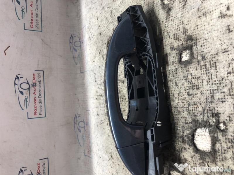 Maner exterior stanga spate Volkswagen Golf 6 2010