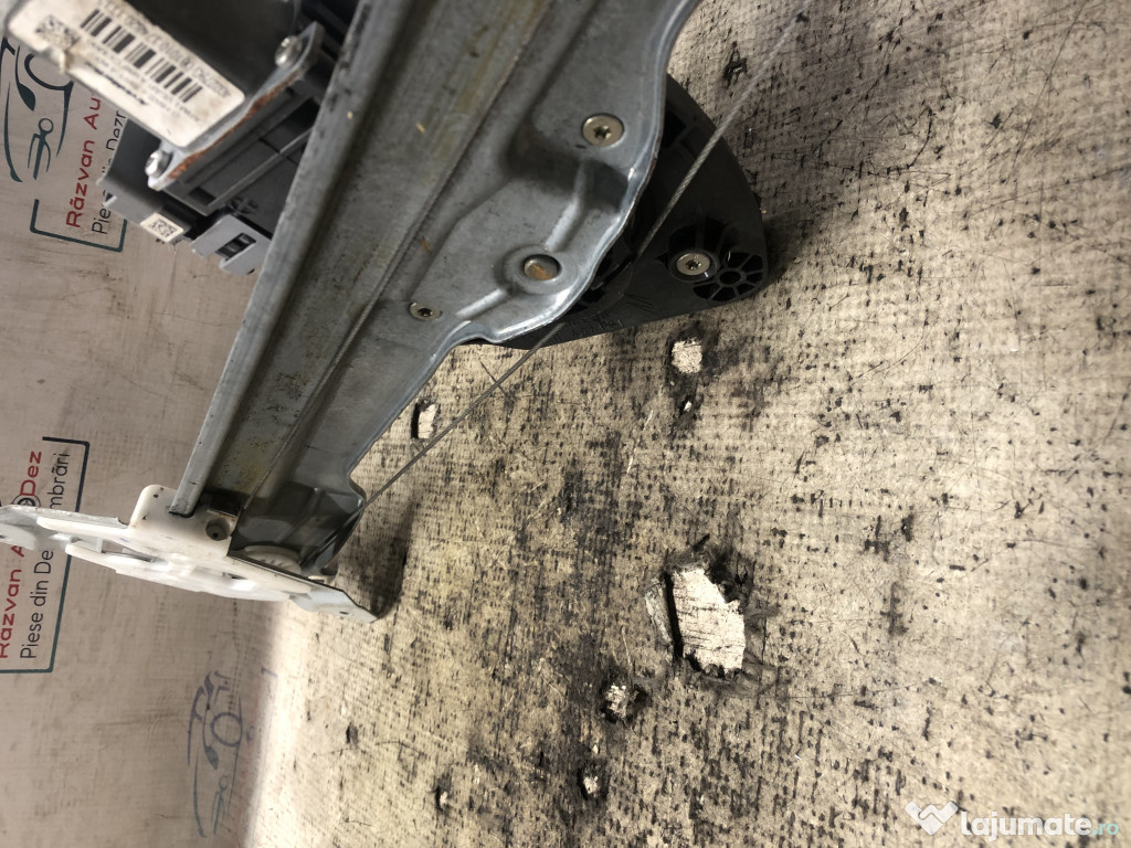 Macara geam stanga spate Citroen C4 2010