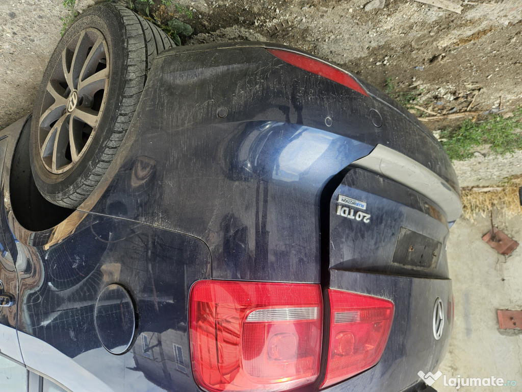 Bara spate Volkswagen Touran 2012