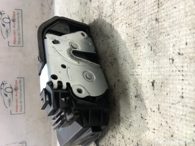 Broasca stanga spate BMW Seria 1 F20 2012