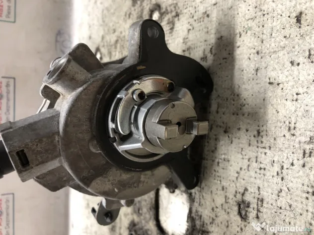 Pompa vacuum Ford Focus 3 1.0 Benzina 2014