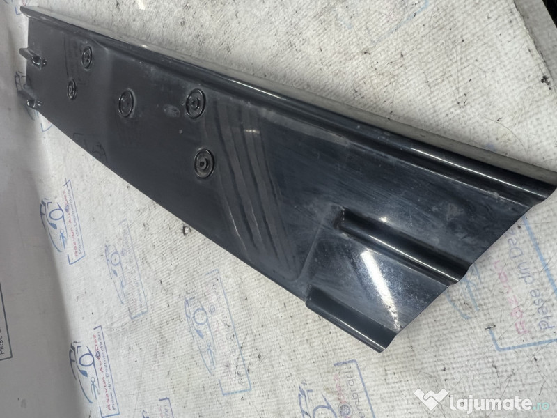 Suport număr fata Ford Kuga 2014