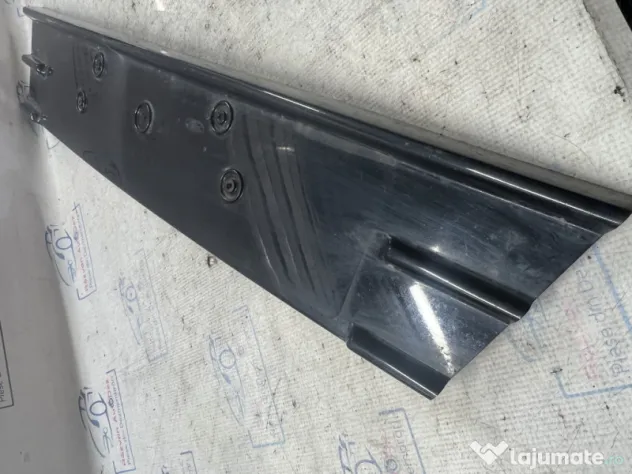 Suport număr fata Ford Kuga 2014