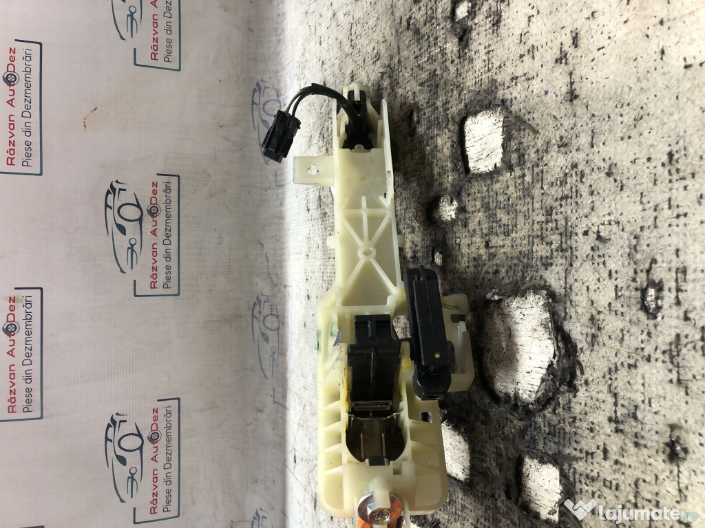Maner exterior stanga fata Kia Sportage 2011