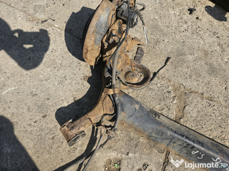 Punte spate Nissan Qashqai 2015