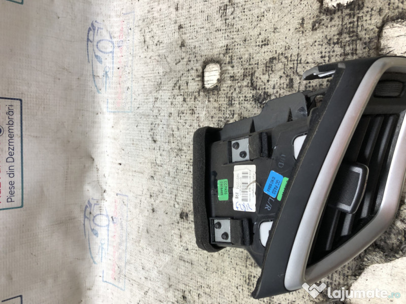 Grila ventilatie dreapta Nissan Qashqai 2014