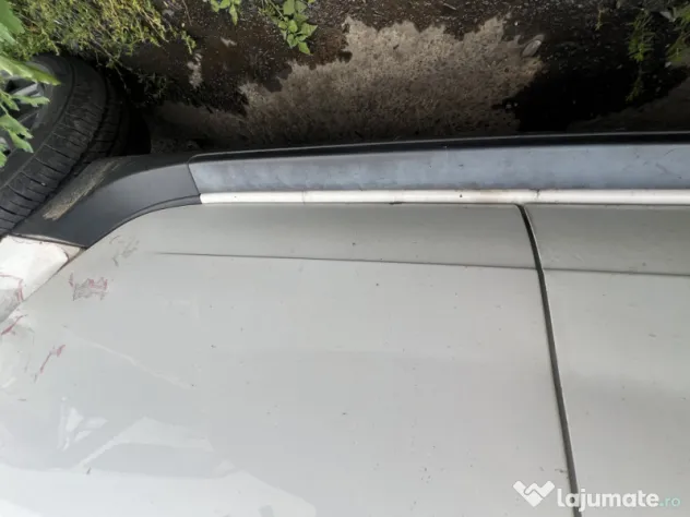 Prag stanga tabla Dacia Duster 1.5 Motorina 2013