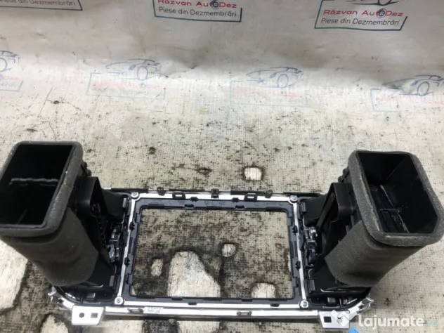 Grila ventilatie centrala Kia Sportage 1.6 Benzina 2017