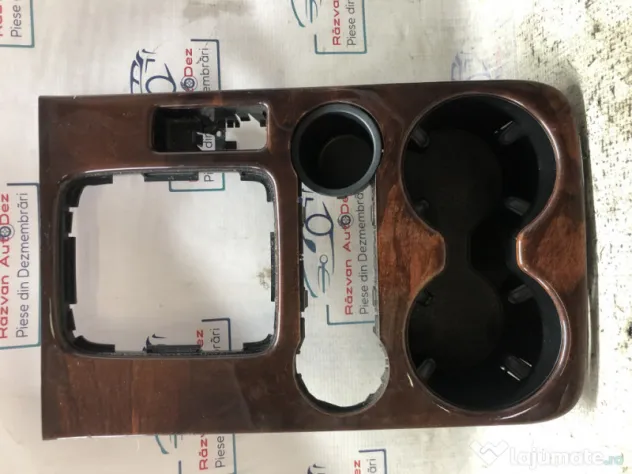 Boxa stanga fata Volkswagen Touareg 3.0 Motorina 2013