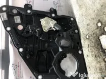 Macara geam stanga spate Volkswagen Touareg 2012