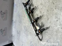 Rampa plus injectoare Dacia Duster 1.6 Benzina 2019