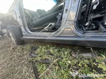 Prag stanga plastic Hyundai i40 Berlina 2012