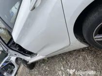 Prag stanga tabla BMW Seria 2 F46 2016