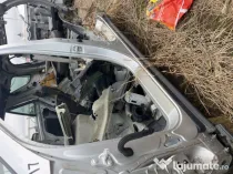 Prag stanga plastic Mercedes ML 320 2005