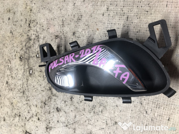 Maner interior dreapta fata Nissan Pulsar 1.2 Benzina 2014