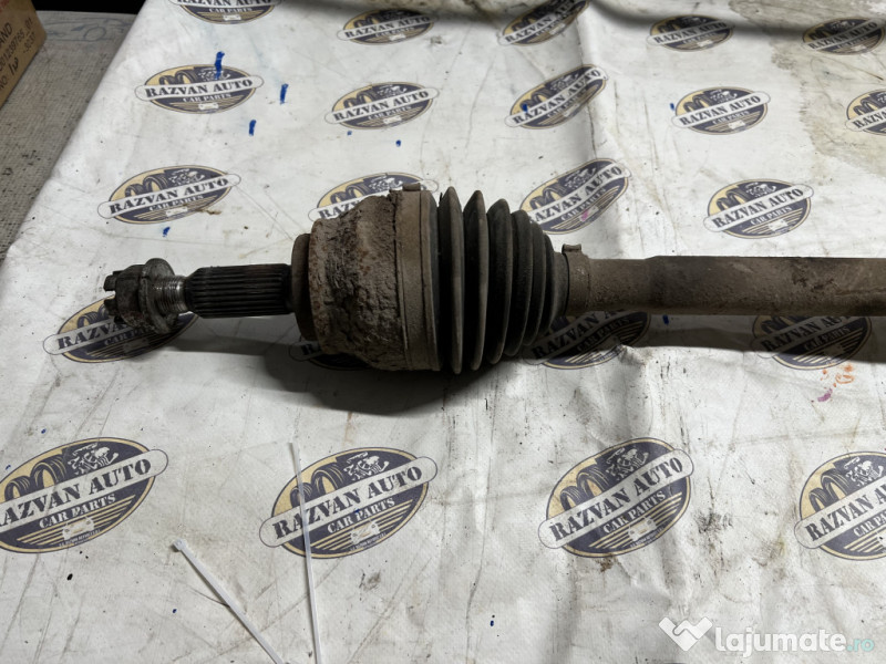 Planetara dreapta fata Mitsubishi ASX 1.8 Motorina 2012