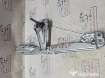 Macara geam dreapta spate Renault Clio 3 - Benzina 2010