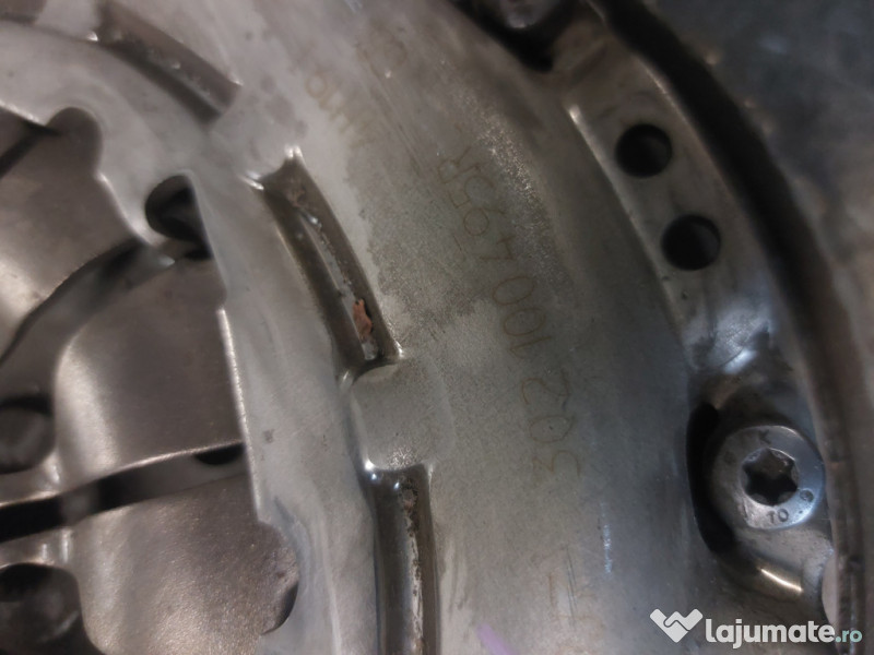 Kit ambreiaj Nissan Pulsar 1.2 Benzina 2015