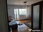 Apartament 3 camere centru policlinică cu plată 