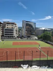 Apartament 3 camere centru policlinică cu plată 
