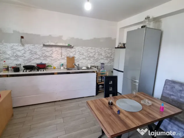 Vila cu garaj Gheraiesti Arinilor - langa cartier Smarald