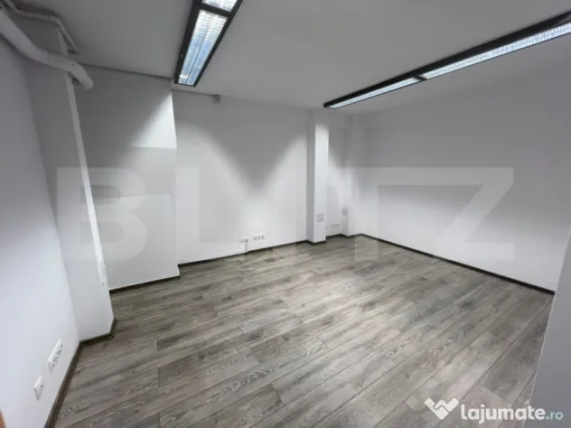 Spatiu de birou, 64 mp, zona Piata Mihai Viteazu - Cluj-Napoca (Cluj)