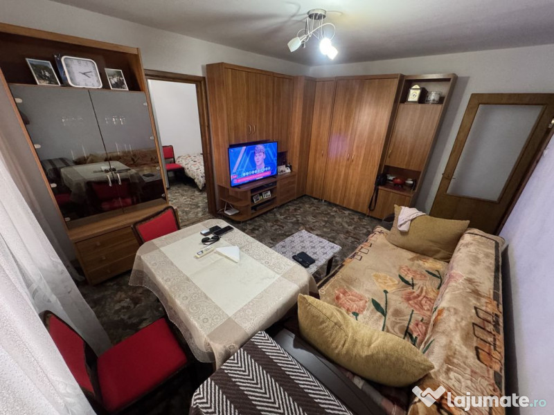 Apartament 2 camere zona Km 4 5