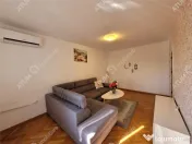 Apartament decomandat 3 camere si balcon zona Vasile Aaron d 