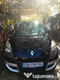 Renault Megane scenic 3 cu 4 usi capacitate mare consum mic