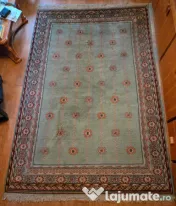 Covor lana 100% natural hand-made-cadru ornamental 310 x 195