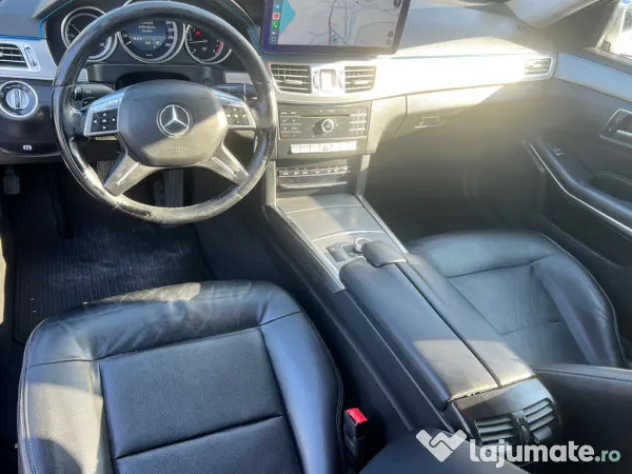 Mercedes Benz E 200 vand sau schimb