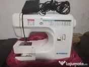 Chitara electronica cat si masina de cusut 