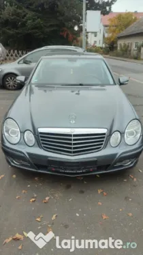 Mercedes-Benz E280 Avantgarde fără accidente, bine întreținut