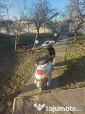 Scuter electric Vespa