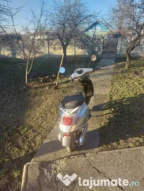 Scuter electric Vespa