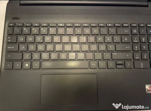 Laptop HP 15.6” Ryzen 3, 8GB RAM, SSD 512GB – stare foarte bună