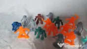 Lot figurine plastic noi pentru copii